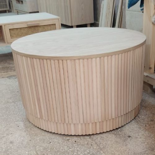 Hub Middle Table